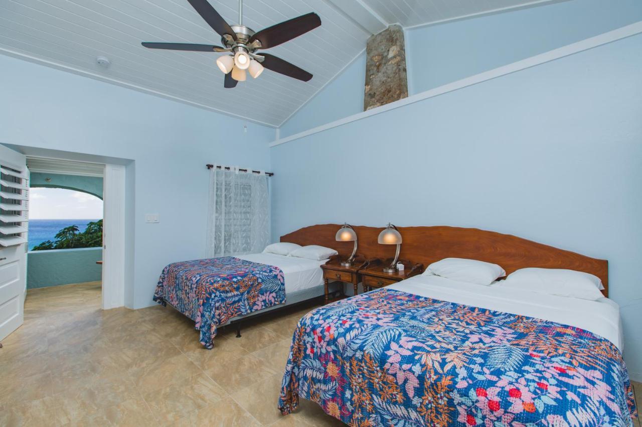 Feather Leaf Inn Frederiksted Exteriör bild